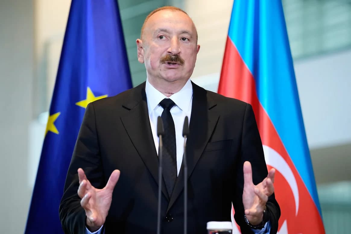 Aliyev Rossiya va Germaniya Bokuda maxfiy muzokaralar o‘tkazganini aytdi