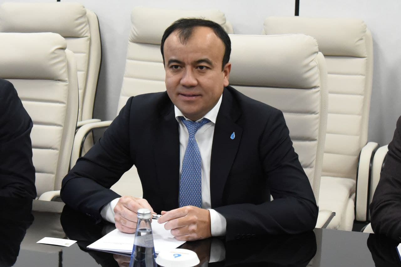 “O‘zbekneftgaz” sobiq raisi Bahodir Siddiqov ishi sudga oshirildi.