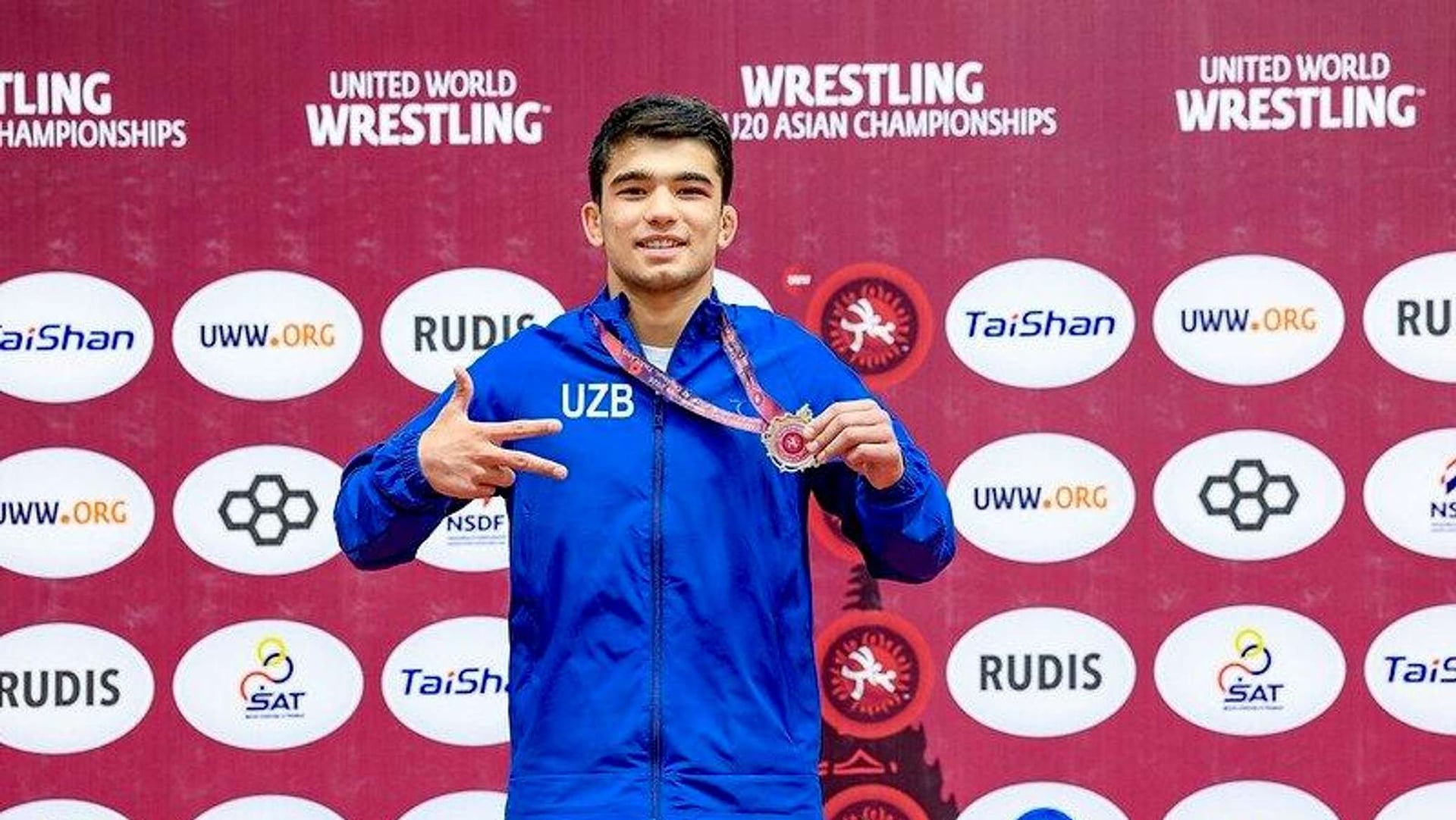 Улугбек Рашидов ялпи чемпион!