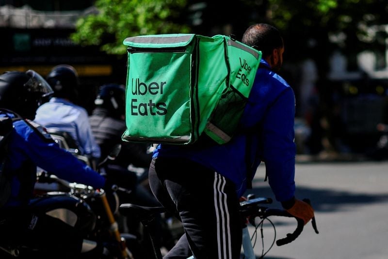 Uber Evropada oziq-ovqat yetkazib berish kengaytmasini to'xtatdi