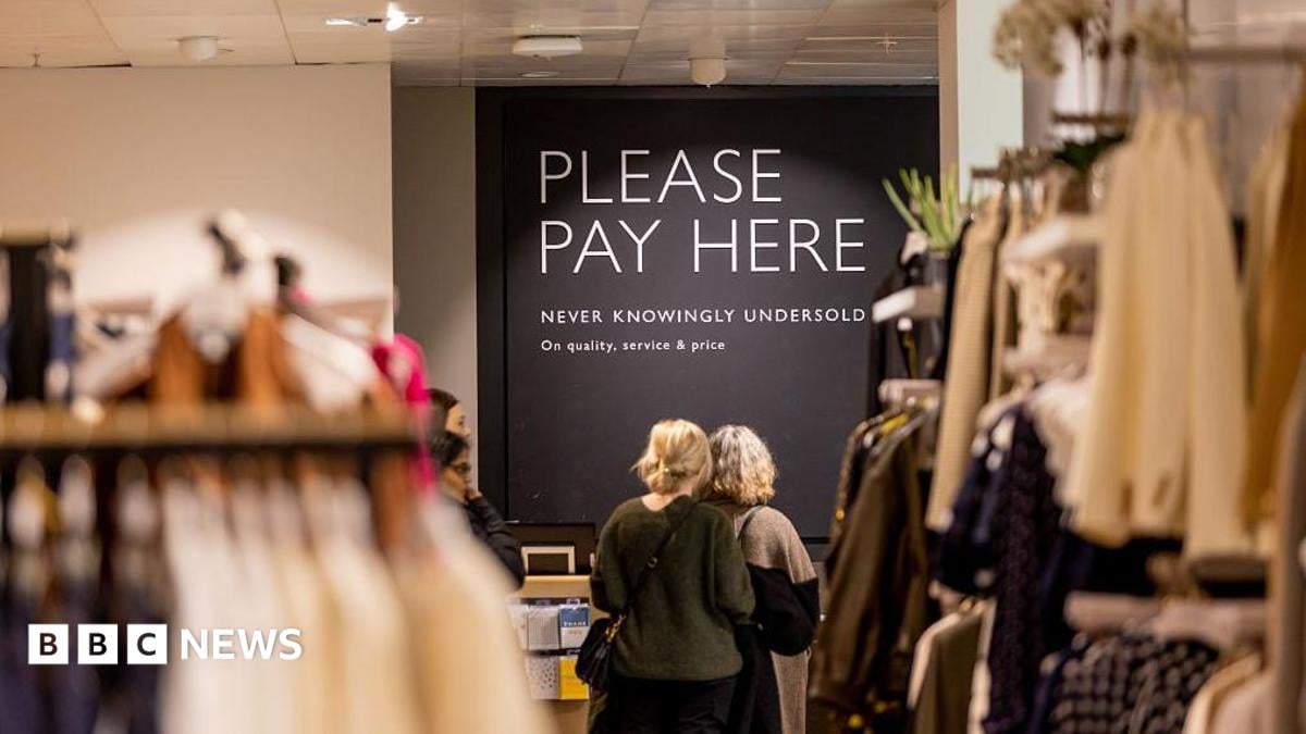 Компания John Lewis под угрозой увольнений