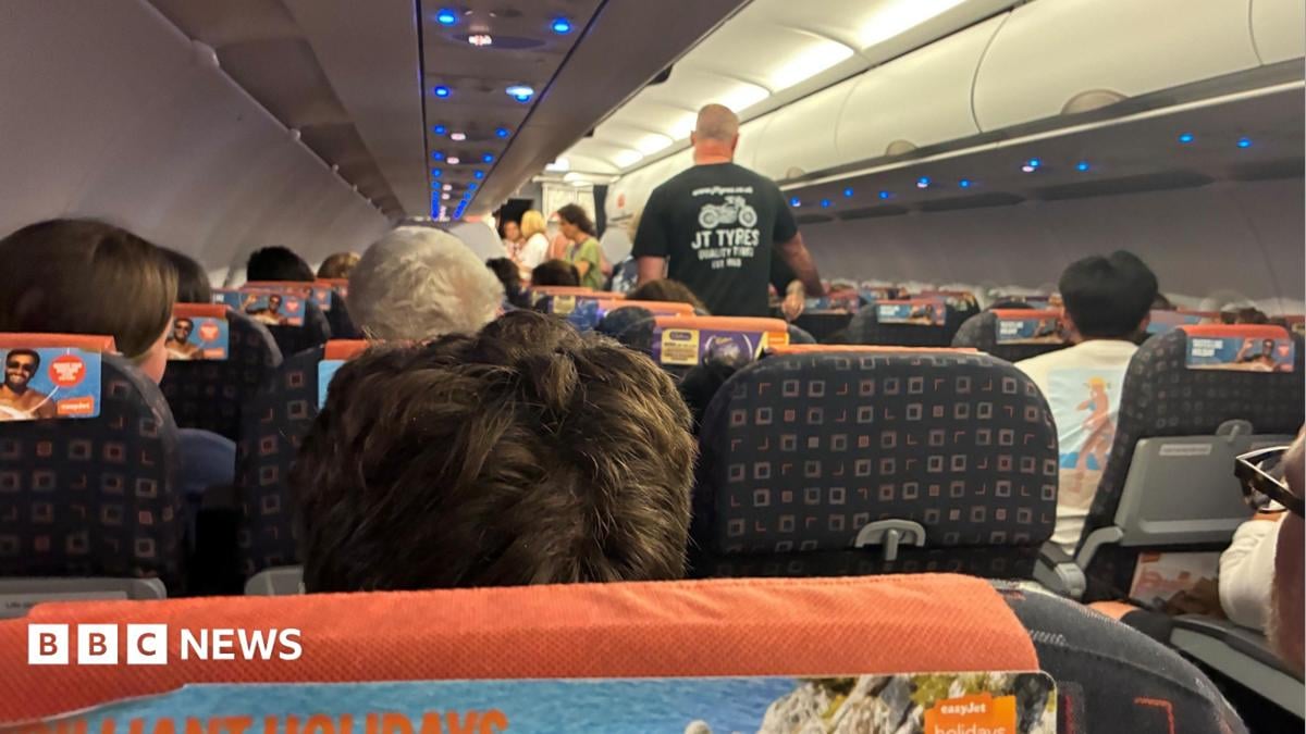 Bir necha parvozlar Gatwick aerodromida kechikdi