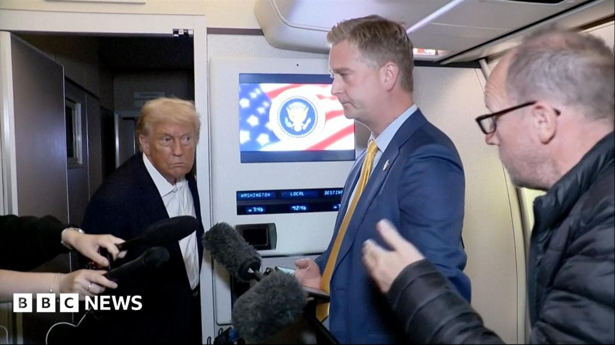 Trump NATO sammitini tark etdi, jurnalistlarni aldab, boshqa samolyotga o'tdi