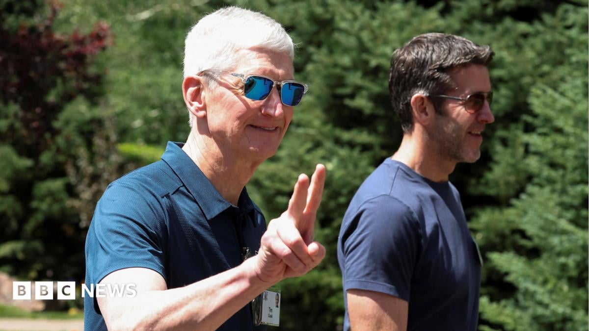 Apple подала в суд на OpenAI