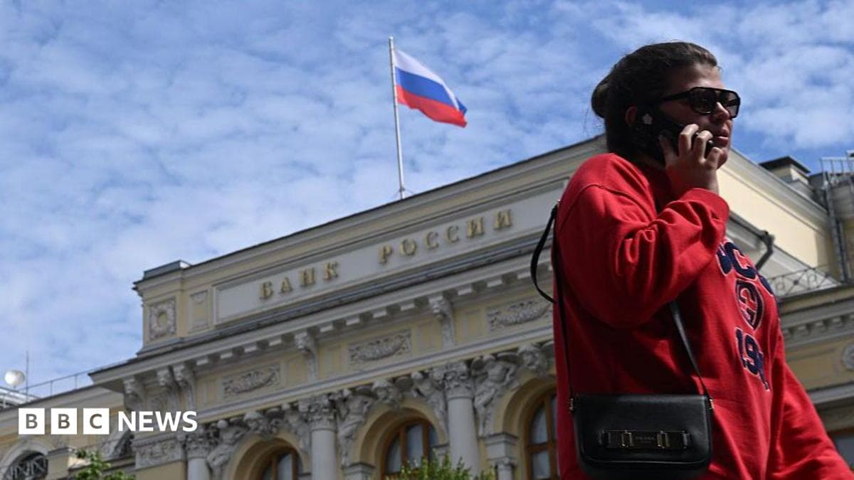 Russians are shifting to cash, economic pressures from the war are intensifying