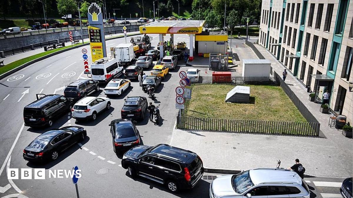 Fuel Shortages Remain a Problem in Russia