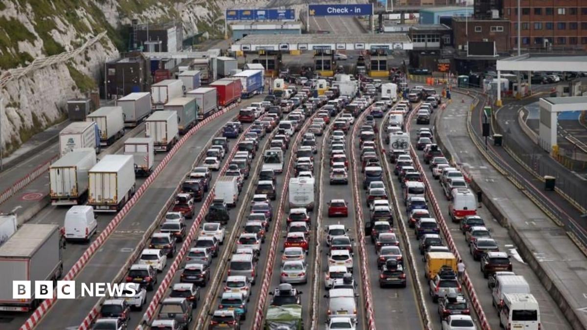 Dover portida yozgi sayohat tartibsizligini oldini olish choralari ko'rilmoqda