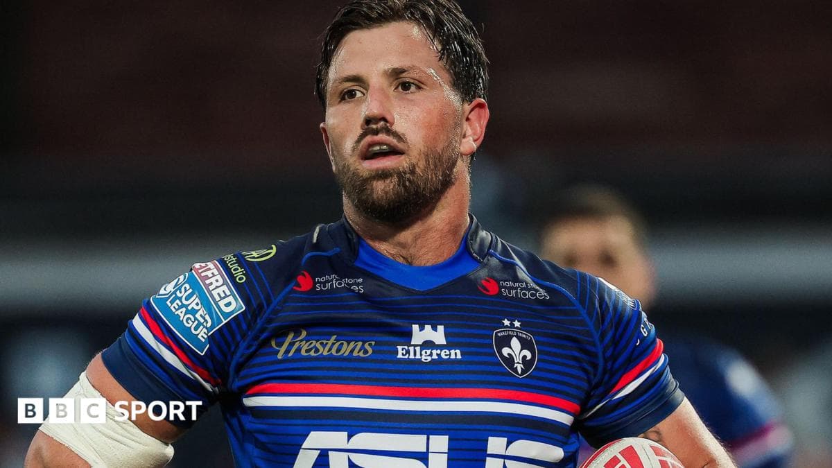 Wakefield Trinity klubining o'yinchisi Smoothy Perthga o'tmoqda