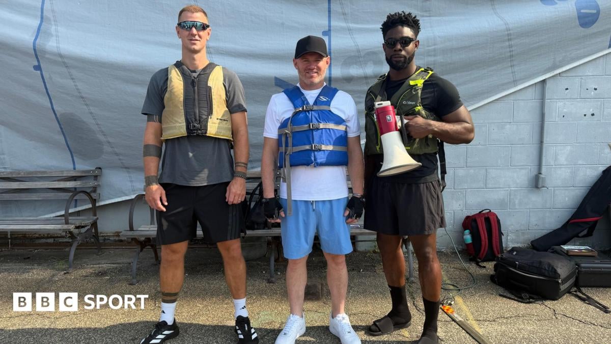 Wayne Rooney va do'stlari Hudson daryosida qayiqlashdi