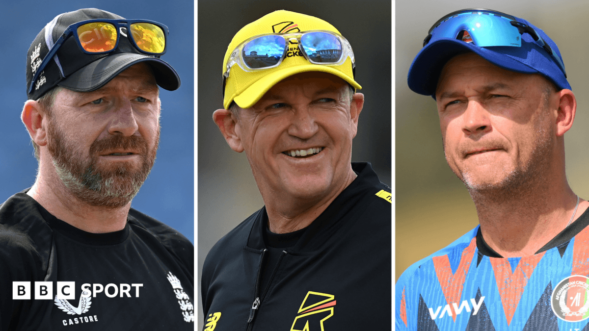 England Cricket Team Seeking New Coach