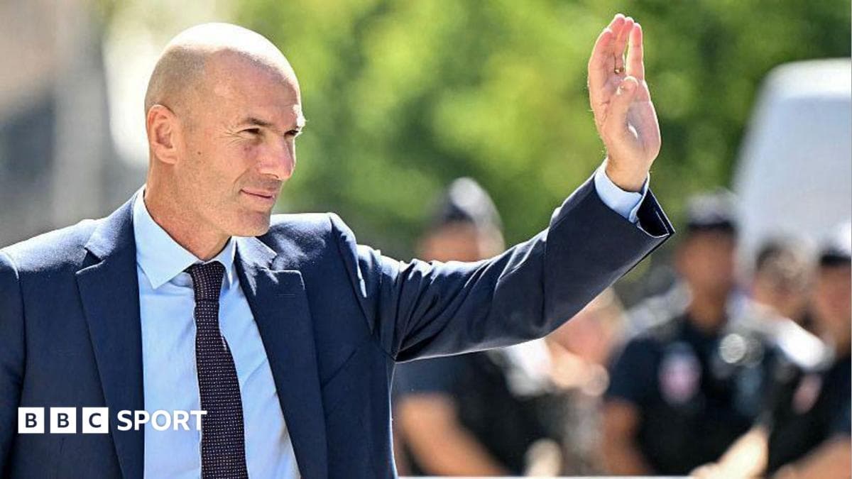 Zinedine Zidane Frantsiya terma jamoasi uchun tayyorlanmoqda