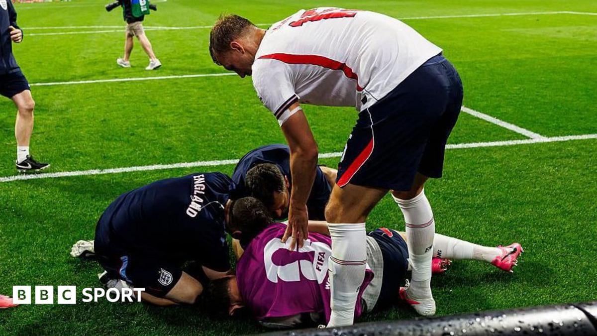 Jordan Henderson qo'lini operatsiya qildirgan