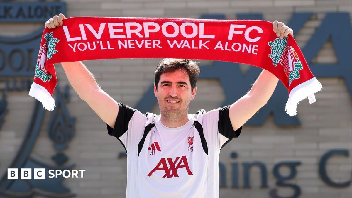 Iraola: Liverpool muxlislariga faxrlanadigan jamoa taqdim etmoqchiman