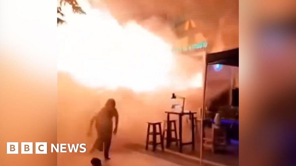 Bangkokda bar yonishida 27 odam halok bo'ldi