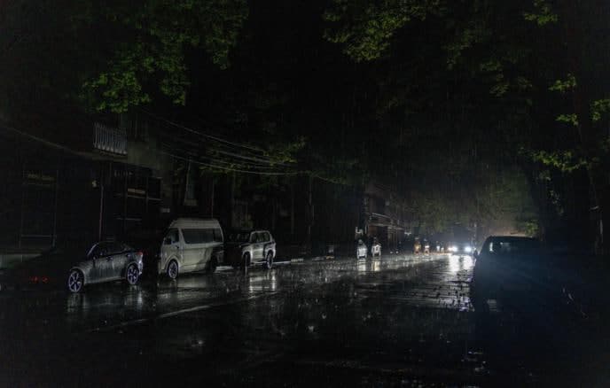 Gruziyada ikki kun davomida elektr uzilishi sababli jinoyat ishi ochildi