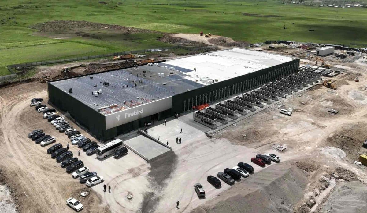 Armanistonda yirik data-markaz va sun’iy intellekt fabrikasi ochildi