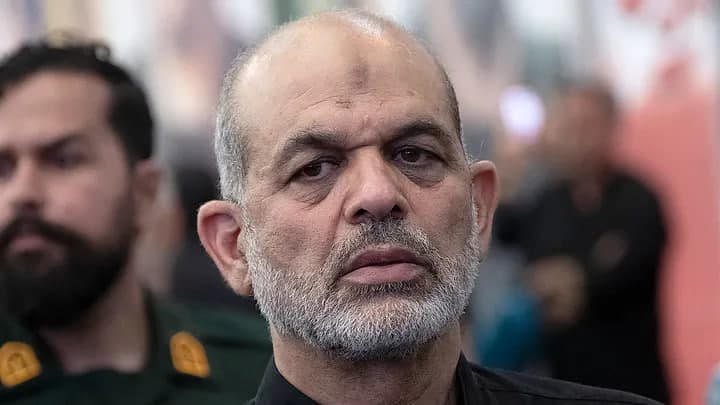 Eron rahbari yangi harbiy qo‘mondonlarni tayinladi