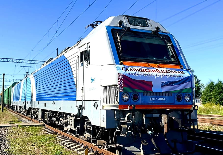 Belarus O‘zbekistonga 4 ming tonna yuk ortilgan poyezd jo‘natdi.