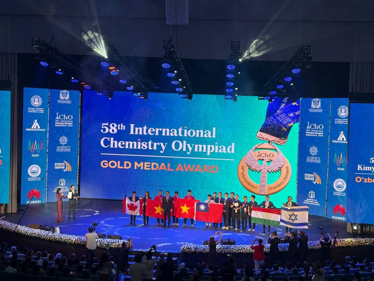 Xalqaro kimyo olimpiadasida o‘zbekistonlik o‘quvchilar 4 ta medal qo‘lga kiritdi