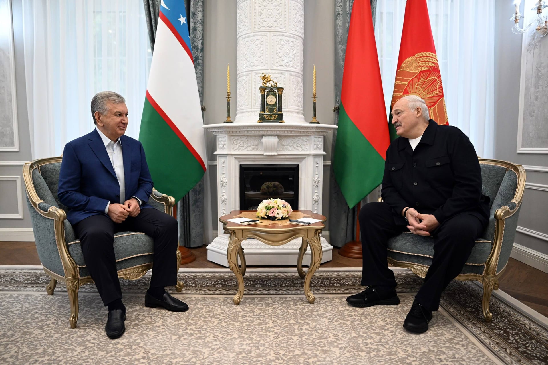 Mirziyoyev va Lukashenko o‘rtasida norasmiy uchrashuv o‘tkazildi