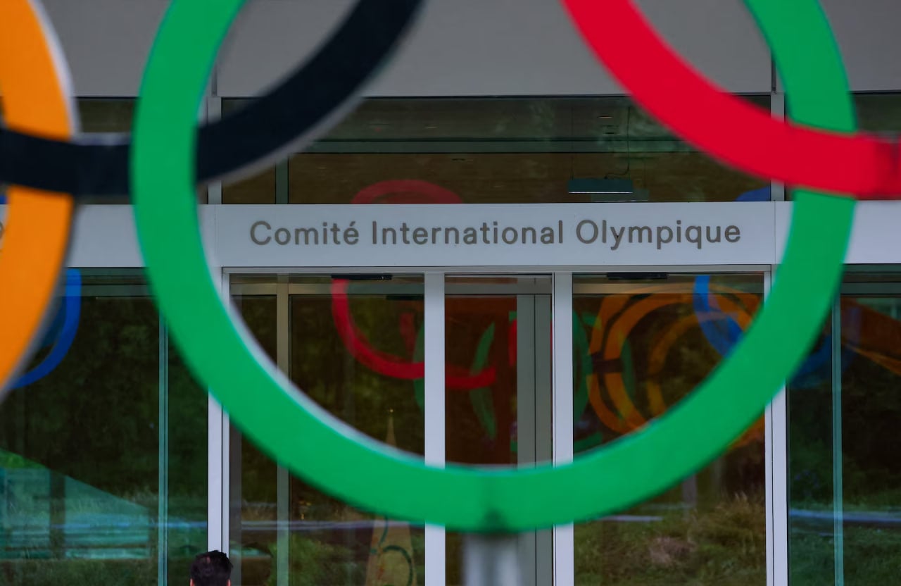 МОК предложил отменить ограничения для российских спортсменов