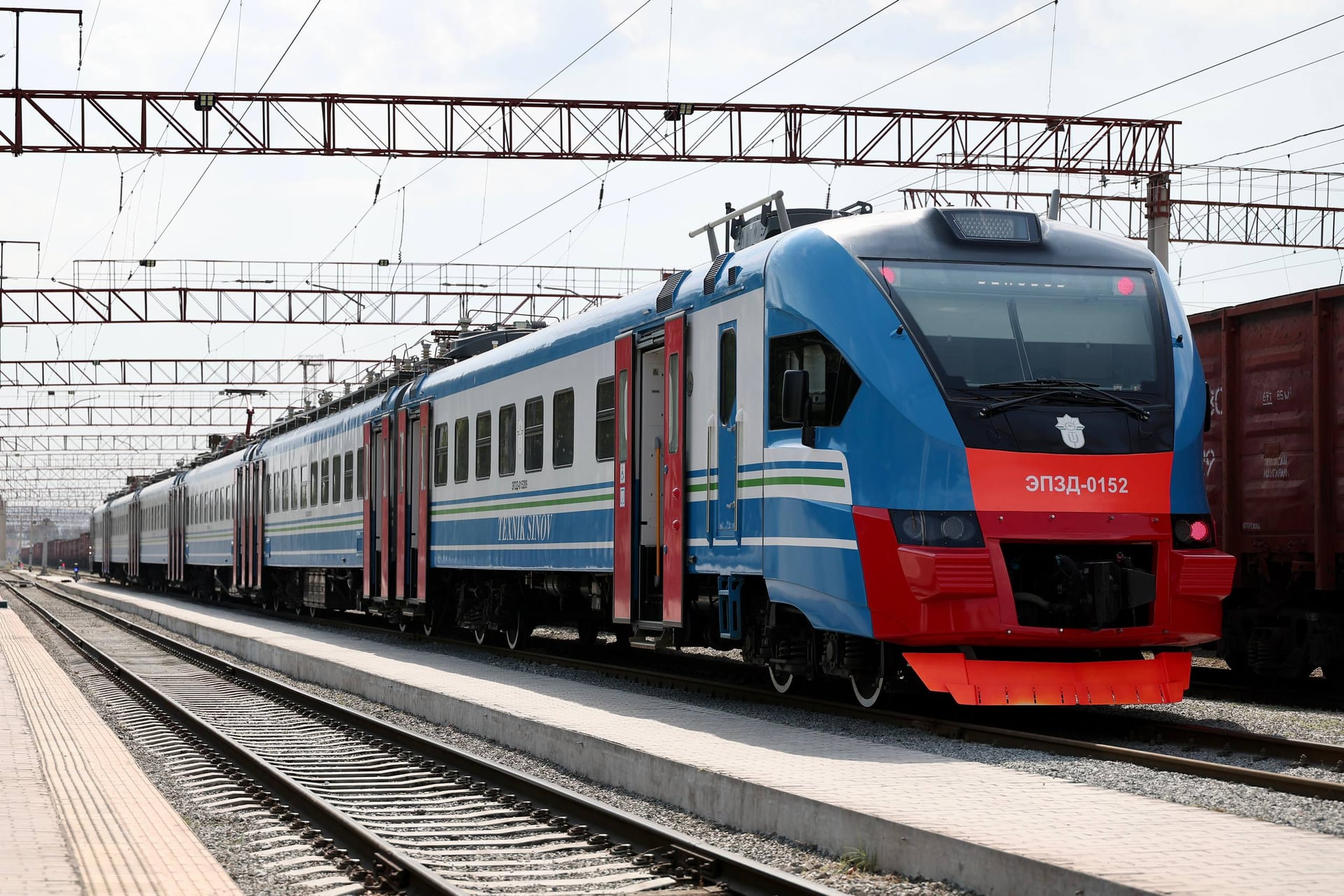 Toshkent – Bekobod qatnovida yangi elektropoyezd boshlanadi