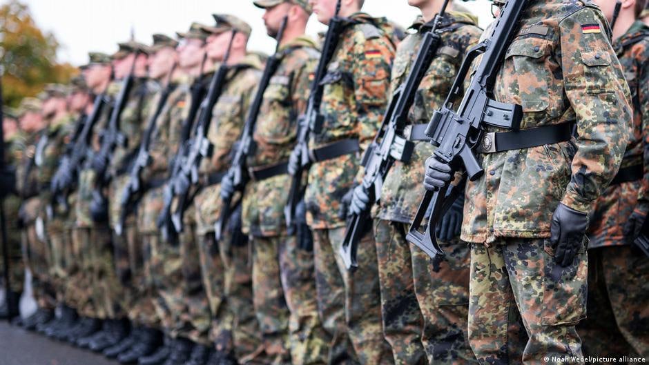 Германия значительно увеличивает оборонные расходы